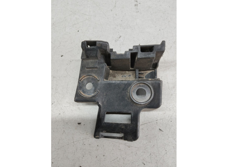 Кронштейн крепления бампера заднего к Volkswagen Golf, 2011г.