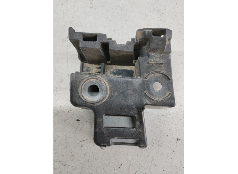 Кронштейн крепления бампера заднего к Volkswagen Golf, 2011г.