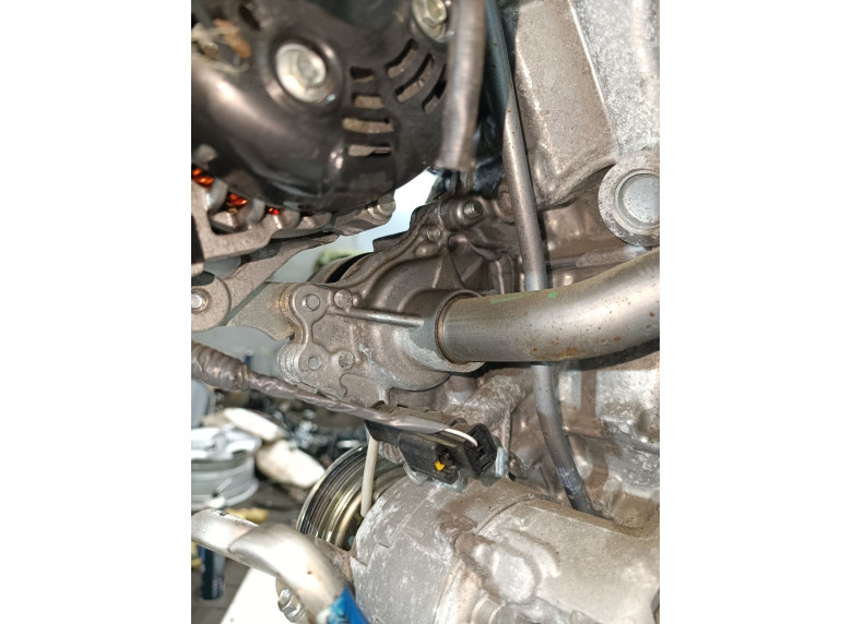 Помпа к Peugeot 108, 2020г.