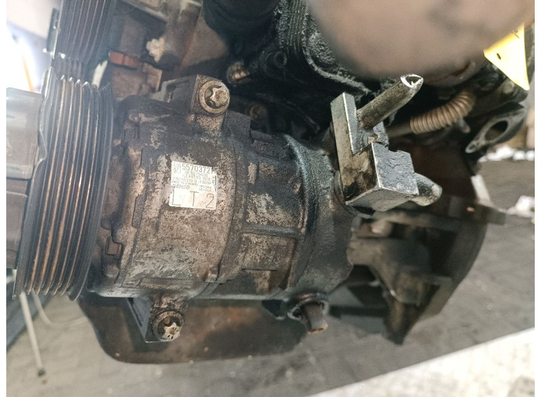 Компрессор кондиционера к Opel Corsa, 2006г.