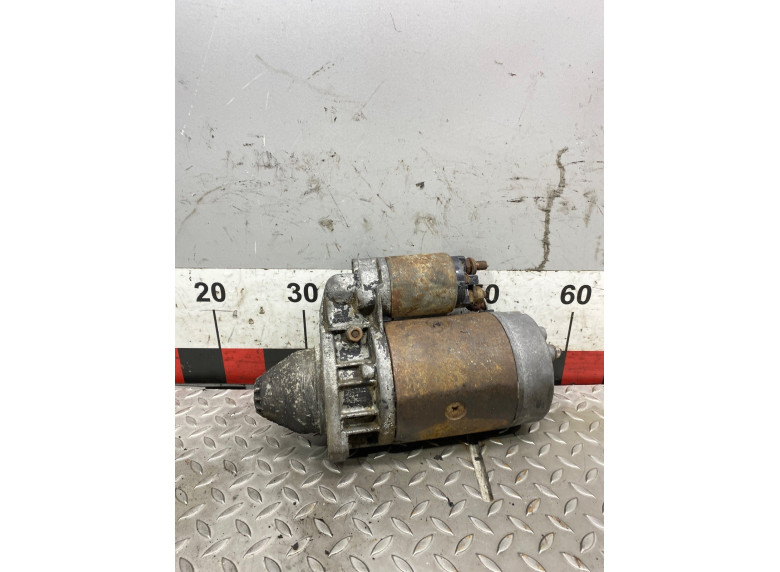 Стартер к Mercedes E W123, 1985г.