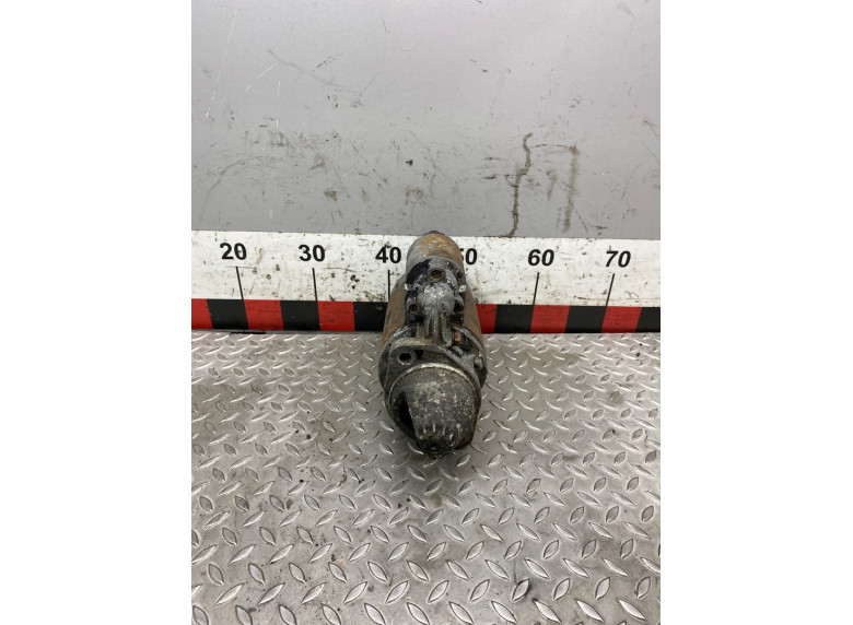 Стартер к Mercedes E W123, 1985г.