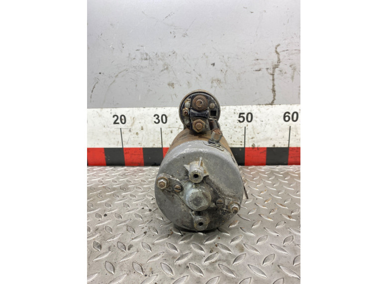 Стартер к Mercedes E W123, 1985г.