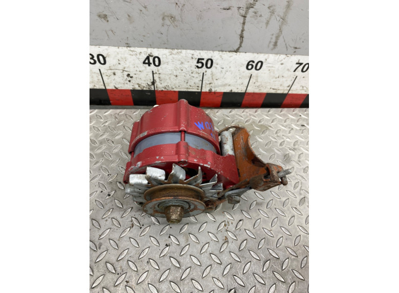 Генератор к Mercedes E W123, 1985г.