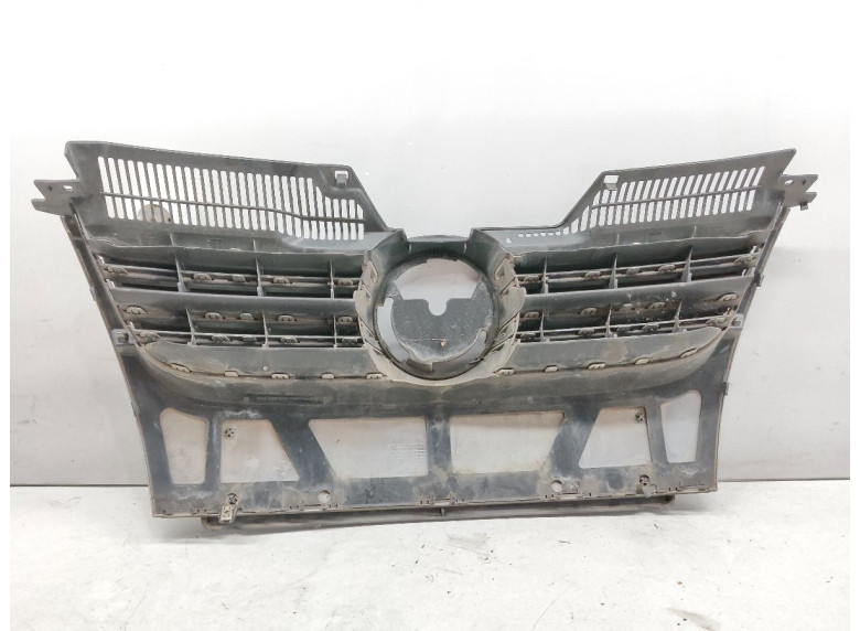 Решетка радиатора к Volkswagen Golf, 2007г.