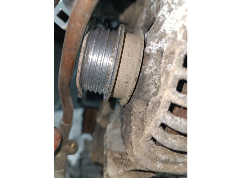 Генератор к Opel Vectra, 2003г.