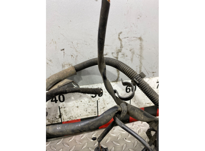 Проводка двигателя к Volkswagen Passat, 1999г.