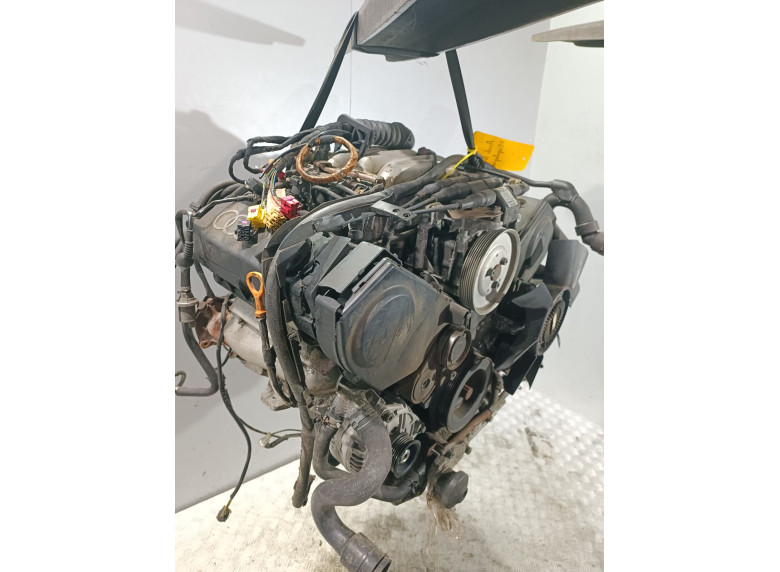 Двигатель к Audi A4, 1997г.