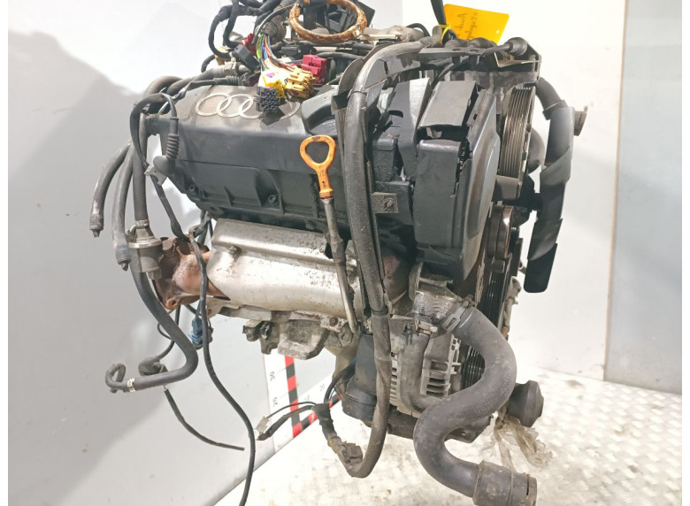 Двигатель к Audi A4, 1997г.