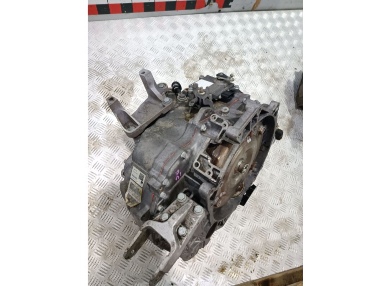 КПП автоматическая (АКПП) к Peugeot 607