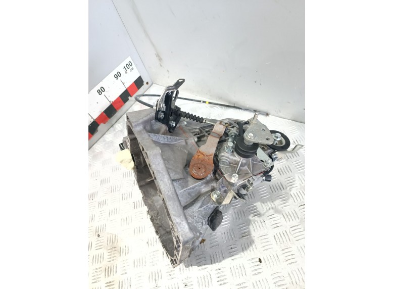 КПП механическая (МКПП) к КПП механическая (МКПП) к Toyota Yaris undefined г. Yaris