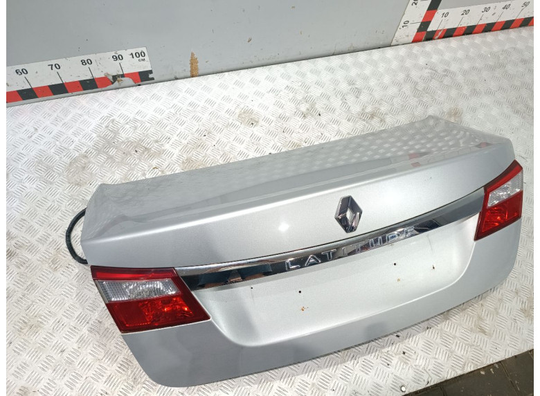 Крышка багажника (дверь 3-5) к Renault Latitude, 2012г.