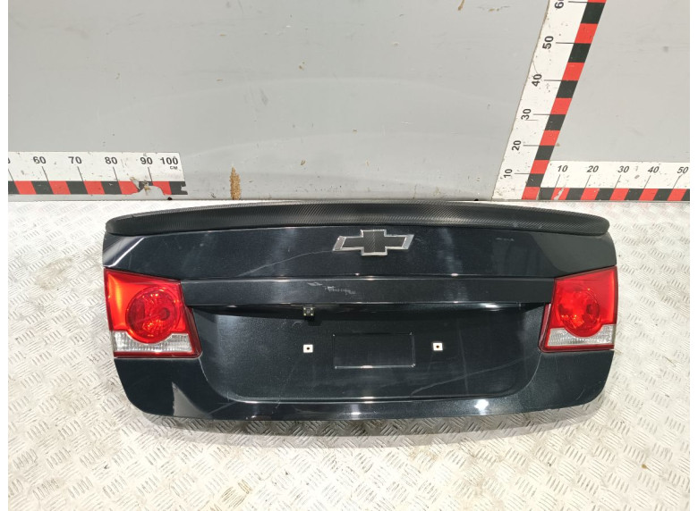 Кнопка открытия багажника к Chevrolet Cruze, 2010г.
