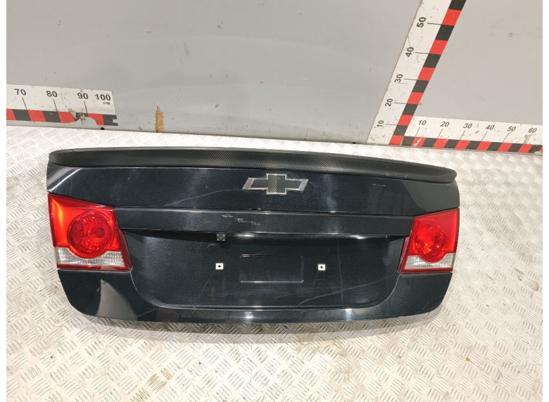 Крышка багажника (дверь 3-5) к Chevrolet Cruze, 2010г.
