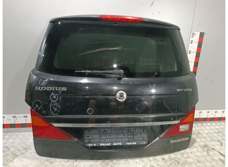 Фонарь крышки багажника правый к SsangYong Rodius, 2007г.