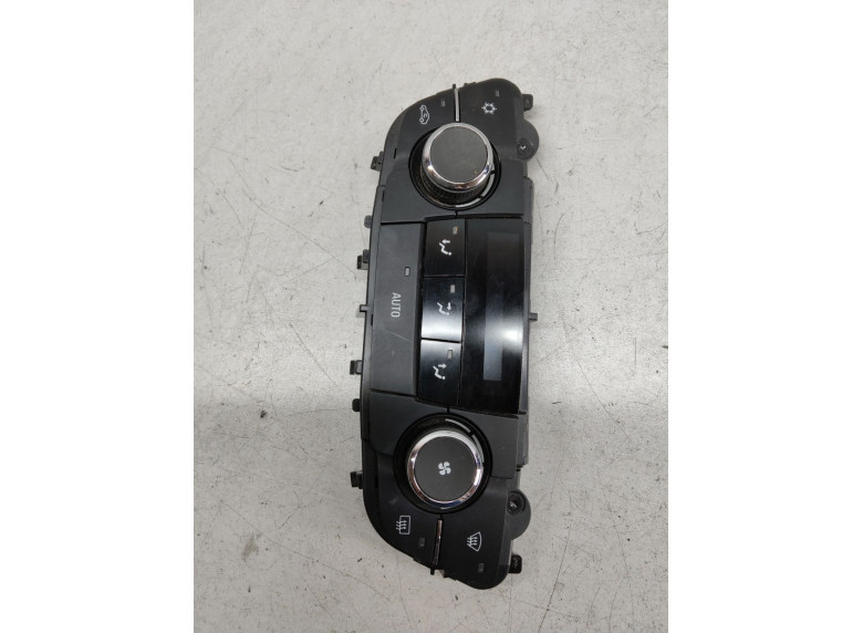 Блок управления печки/климат-контроля к Opel Insignia, 2010г.