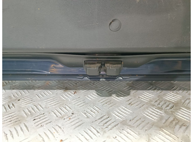 Замок багажника к Opel Astra, 2007г.