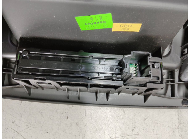 Кнопка аварийной сигнализации к Opel Insignia, 2010г.