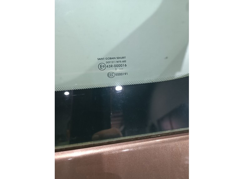 Стекло двери сдвижной к Стекло двери сдвижной к Peugeot Partner undefined г. Partner