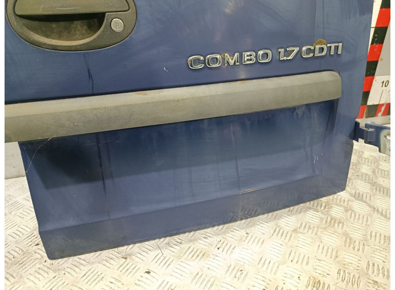 Дверь задняя распашная правая к Opel Combo, 2005г.