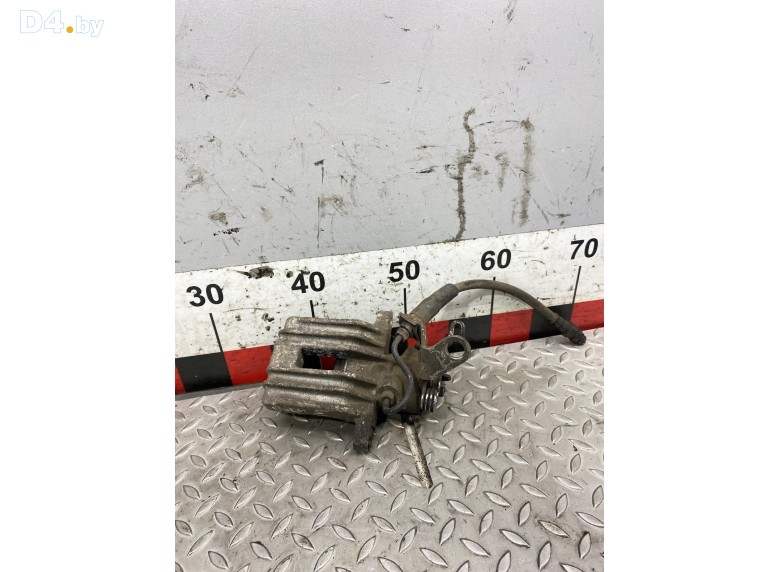 Суппорт задний правый к Volkswagen Golf undefined г.