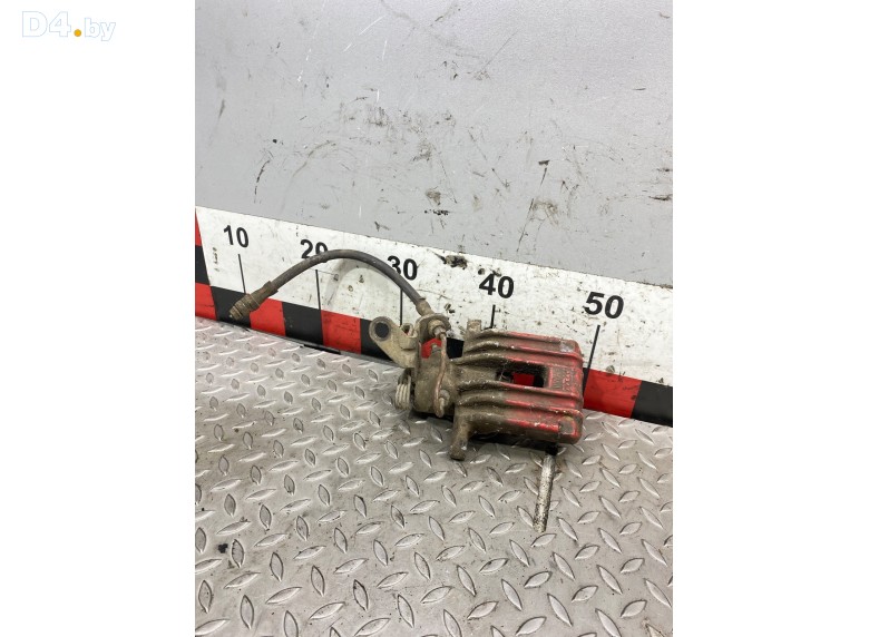 Суппорт задний левый к Volkswagen Golf undefined г.