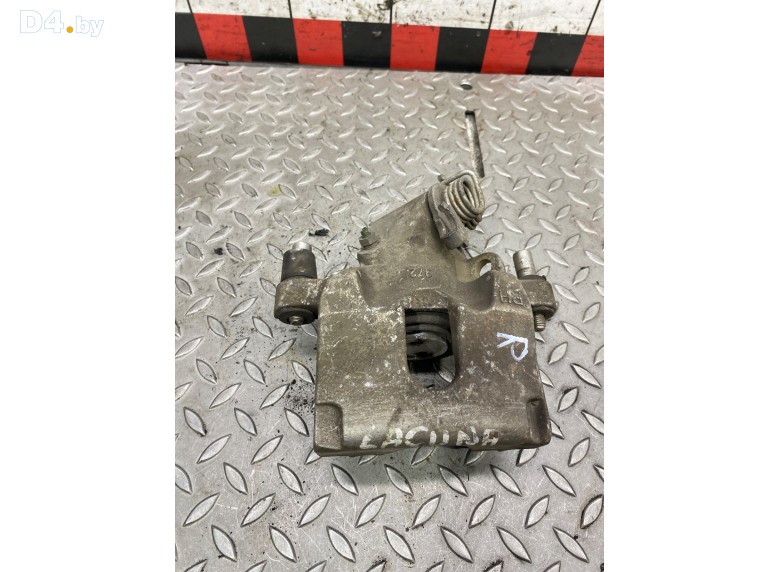 Суппорт задний правый к Renault Laguna undefined г.