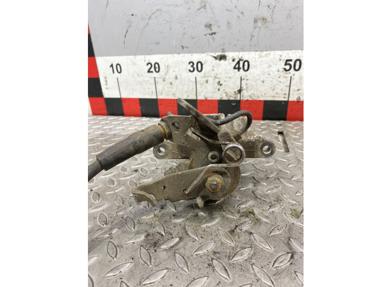 Суппорт задний левый к Volkswagen Golf, 2006г.