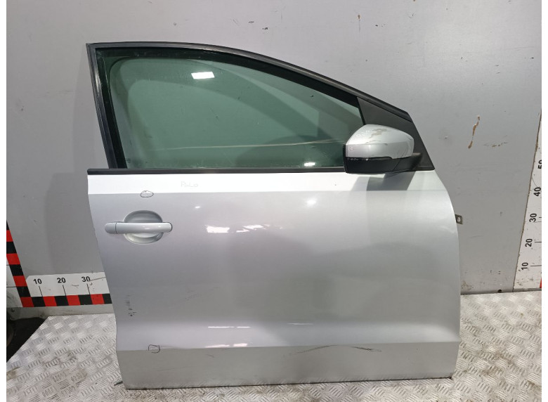 Дверь передняя правая к Volkswagen Polo, 2011г.