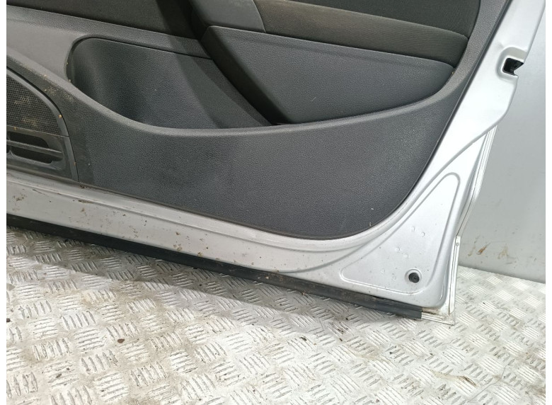 Дверь передняя правая к Volkswagen Polo, 2011г.