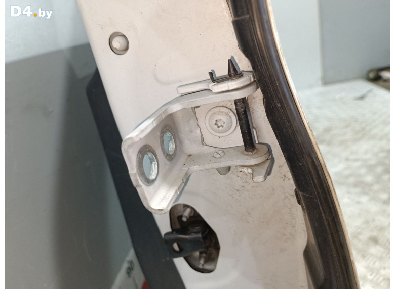 Петля двери передней левой к Peugeot 208 undefined г.