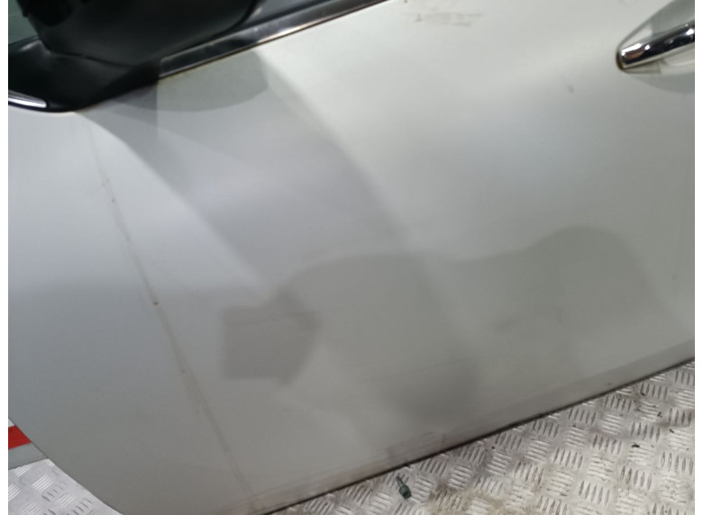 Дверь передняя левая к Peugeot 208, 2016г.