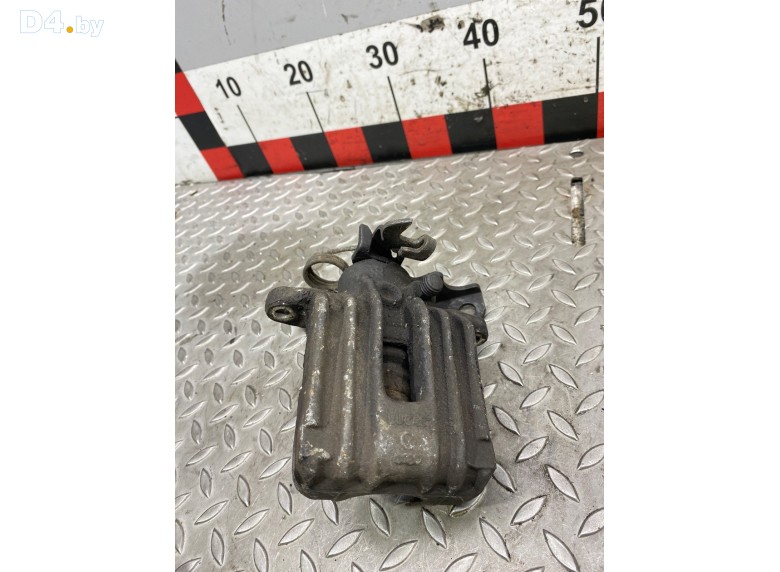 Суппорт задний правый к Audi A6 undefined г.