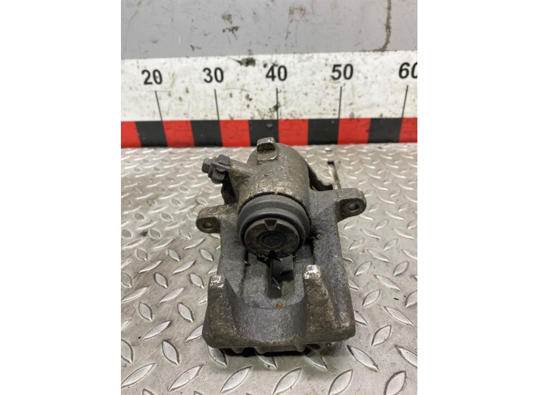 Суппорт задний правый к Суппорт задний правый к Audi A4 undefined г. A4