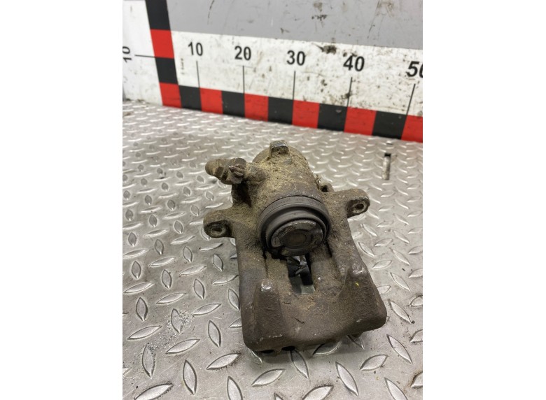 Суппорт задний правый к Суппорт задний правый к Audi A4 undefined г. A4