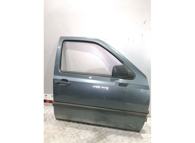 Ручка наружная передняя правая к Volkswagen Golf, 1995г.