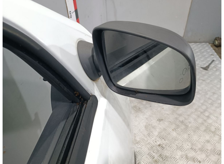 Зеркало наружное правое к Dacia Sandero, 2011г.