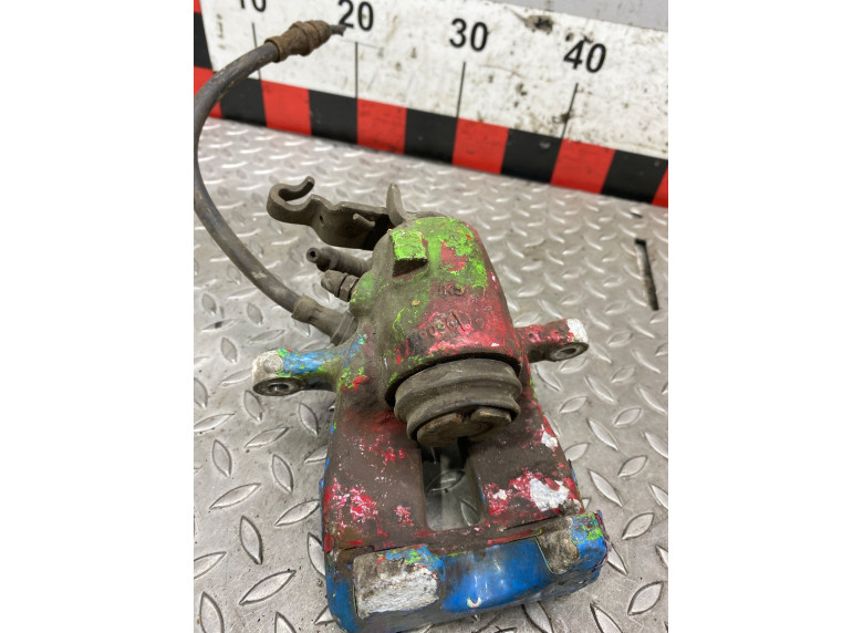 Суппорт задний левый к Volkswagen Golf, 2006г.