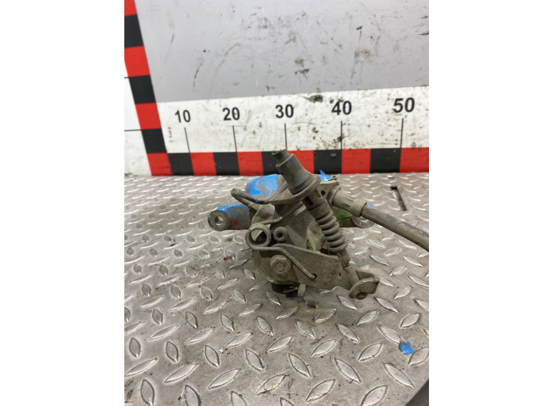 Суппорт задний правый к Volkswagen Golf, 2006г.