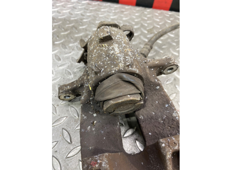 Суппорт задний правый к Opel Insignia, 2010г.