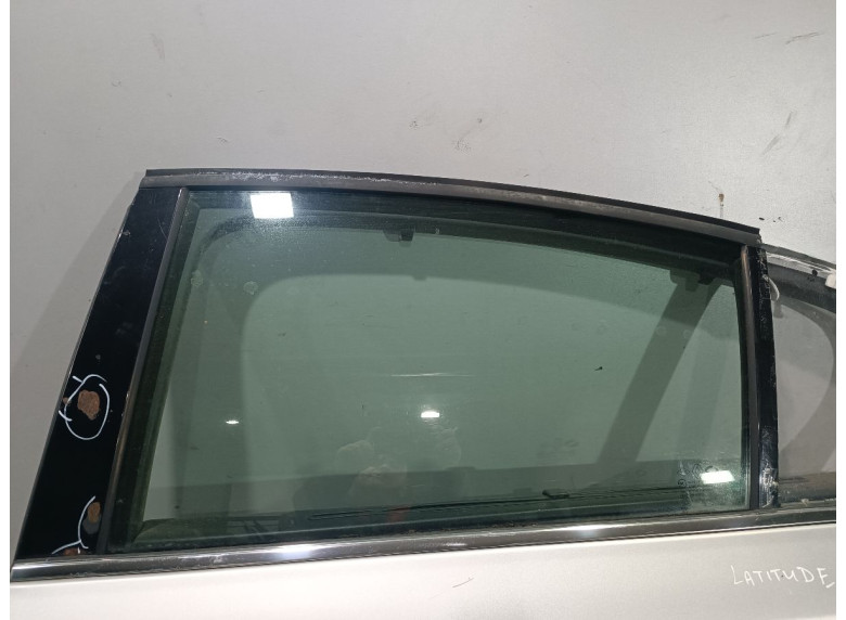 Стекло двери задней левой к Renault Latitude, 2010г.