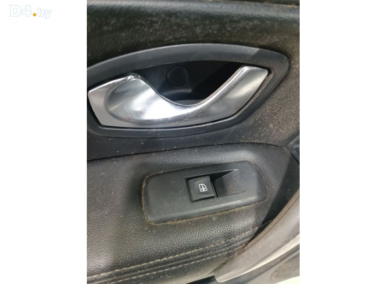 Кнопка стеклоподъемника заднего левого к Renault Latitude undefined г.