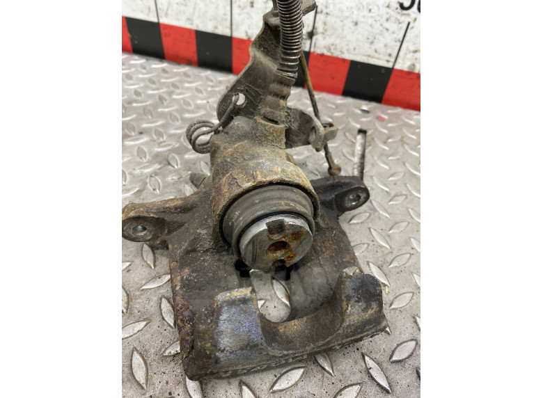 Суппорт задний левый к Opel Movano, 2005г.