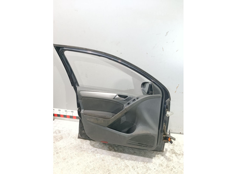 Дверь передняя левая к Volkswagen Golf, 2010г.