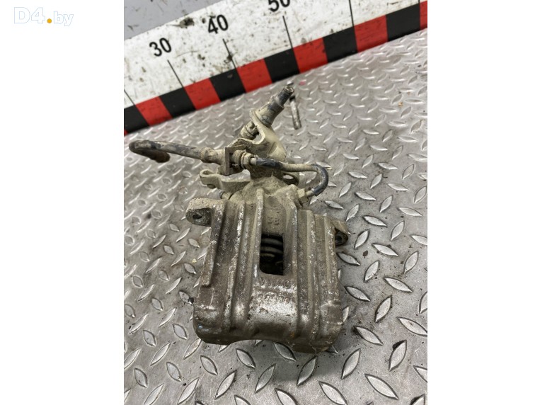 Суппорт задний правый к Volkswagen Golf undefined г.