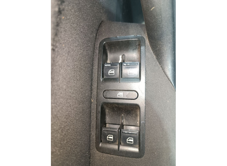 Блок управления стеклоподъемниками к Volkswagen Polo, 2011г.