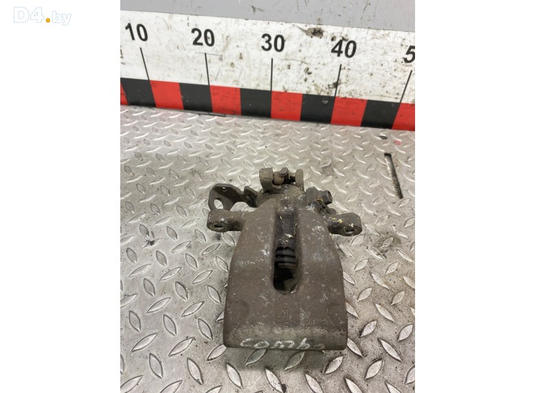 Суппорт задний правый к Opel Combo undefined г.