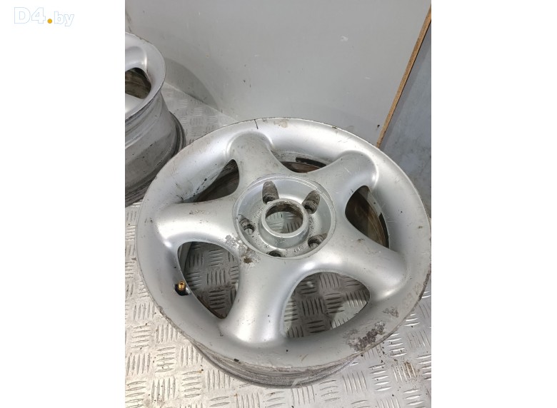 Диск литой к Audi A4 undefined г.