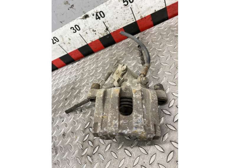 Суппорт задний левый к Opel Vectra, 2004г.