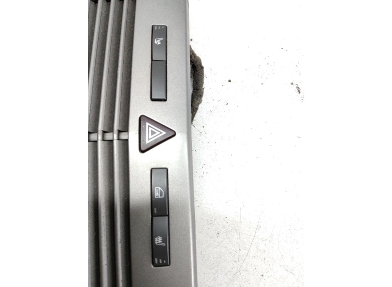 Кнопка аварийной сигнализации к Opel Astra, 2005г.